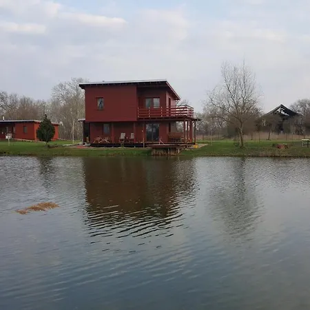 Rybnik Na Samote 山林小屋 *